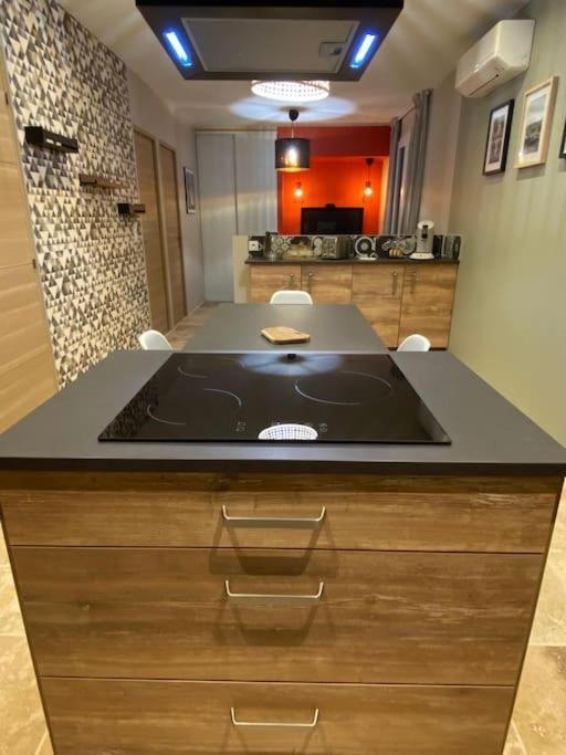 Loft Pied De Coline Au Calme Apartment Ginasservis Exterior foto